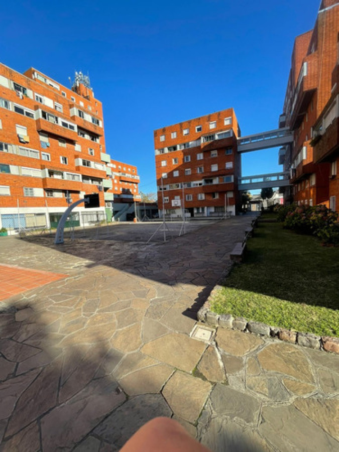 Apartamento ID.10069 - Hermoso Apartamento Duplex De 3 Dorm En Zona Unión 