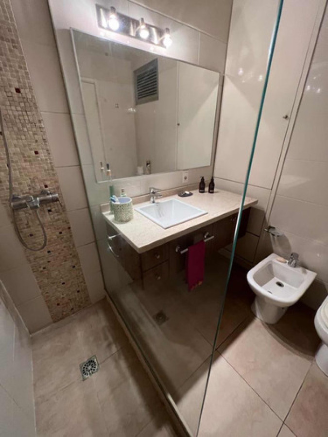 Apartamento ID.7160 - Se Vende Apartamento Sobre Av Brasil 3 Dormitorios 2 Baños Garage Pocitos