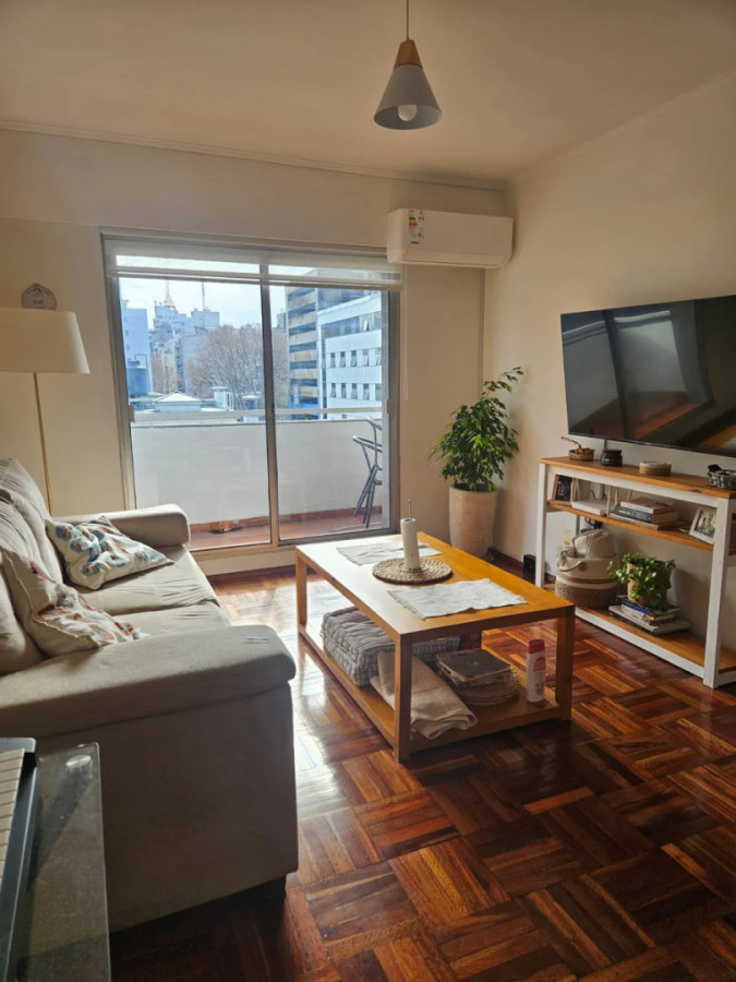 Apartamento ID.12993 - Alquiler Apartamento De 2 Dormitorios 2 Baños Amplio Y Luminoso En Cordón
