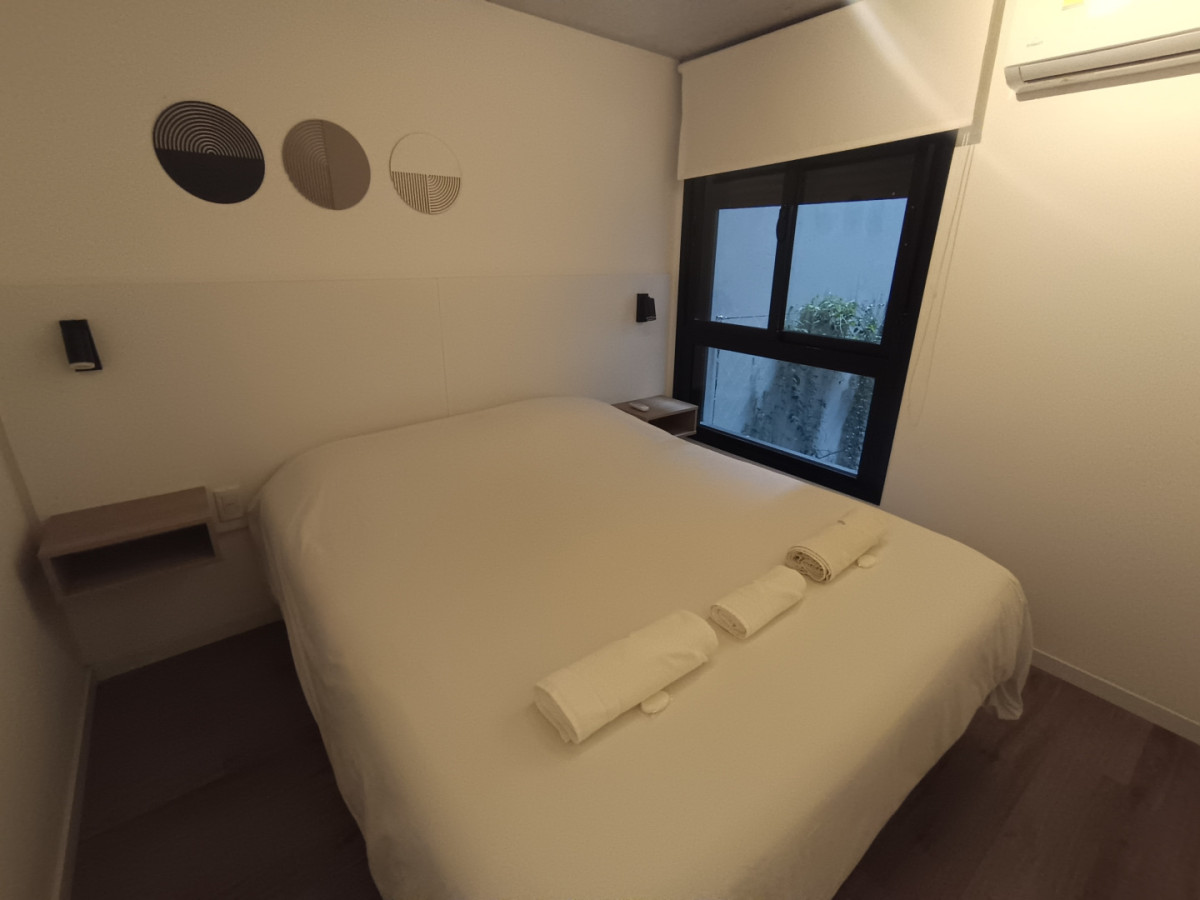 Apartamento ID.12874 - A La Venta Apartamento Casi A Estrenar Centro Cochera 1 Dorm