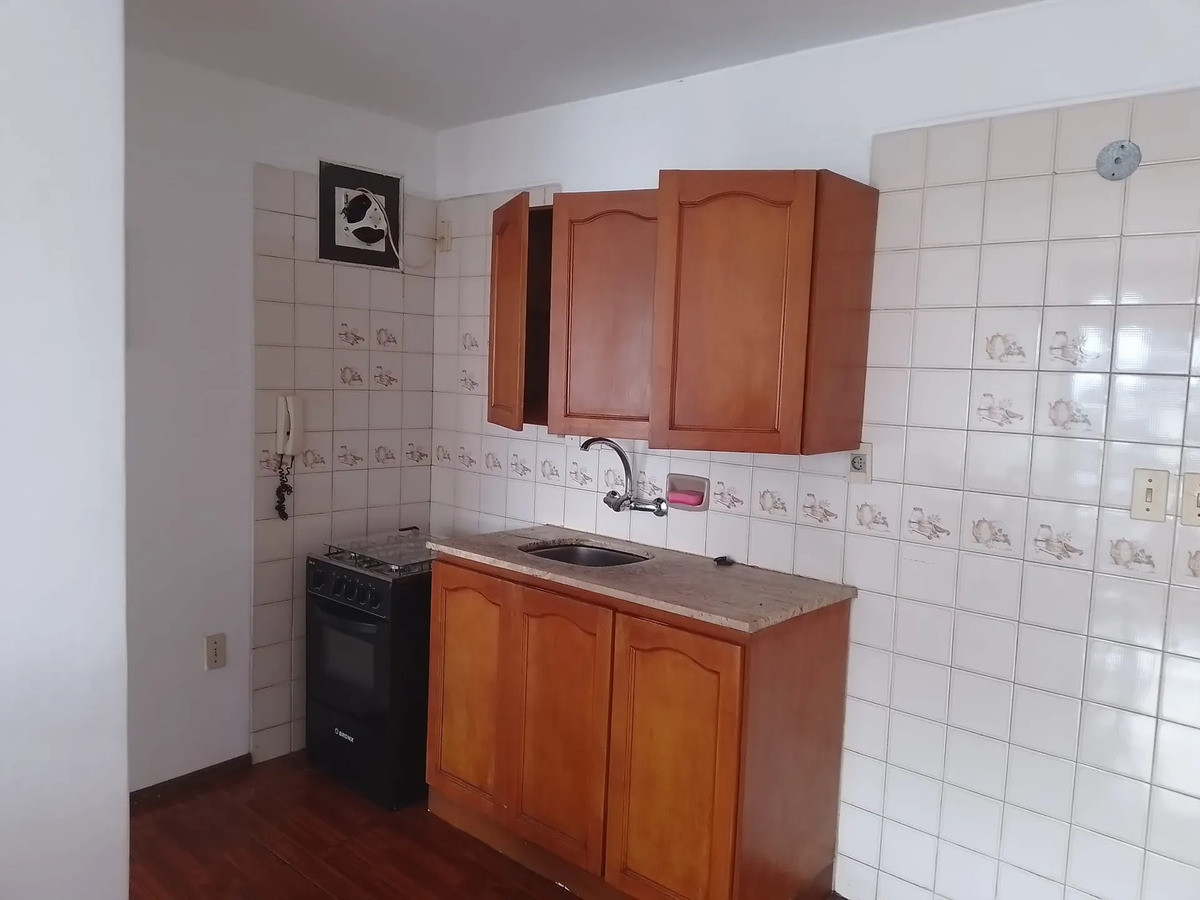 Apartamento ID.12659 - Alquiler Apartamento 1 Dormitorio Luminoso Zona Cordón