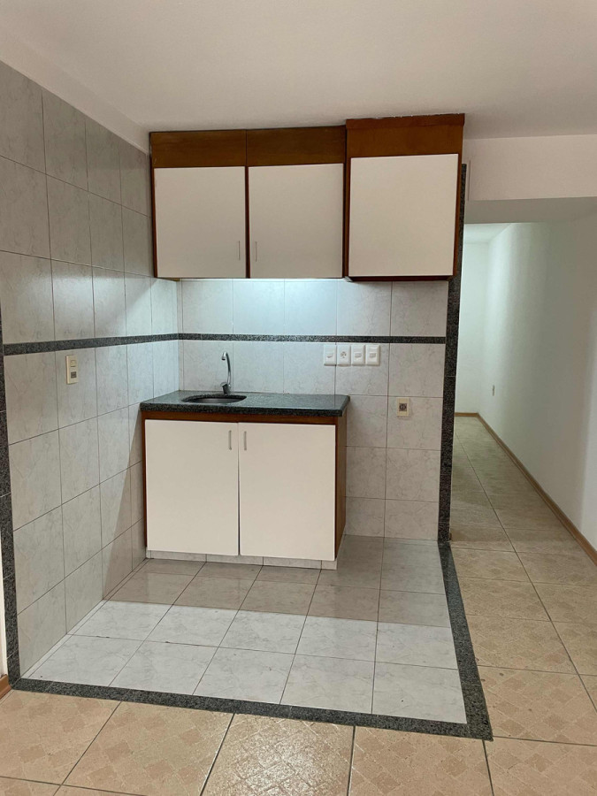 Apartamento ID.4164 - Alquiler Monoambiente En Tres Cruces Con Gran Terraza