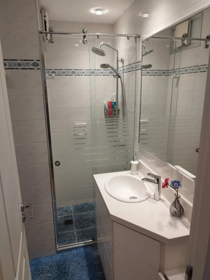 Apartamento ID.12985 - Alquiler Apartamento Amoblado 3 Dormitorios 3 Baños Con Garaje En Pocitos