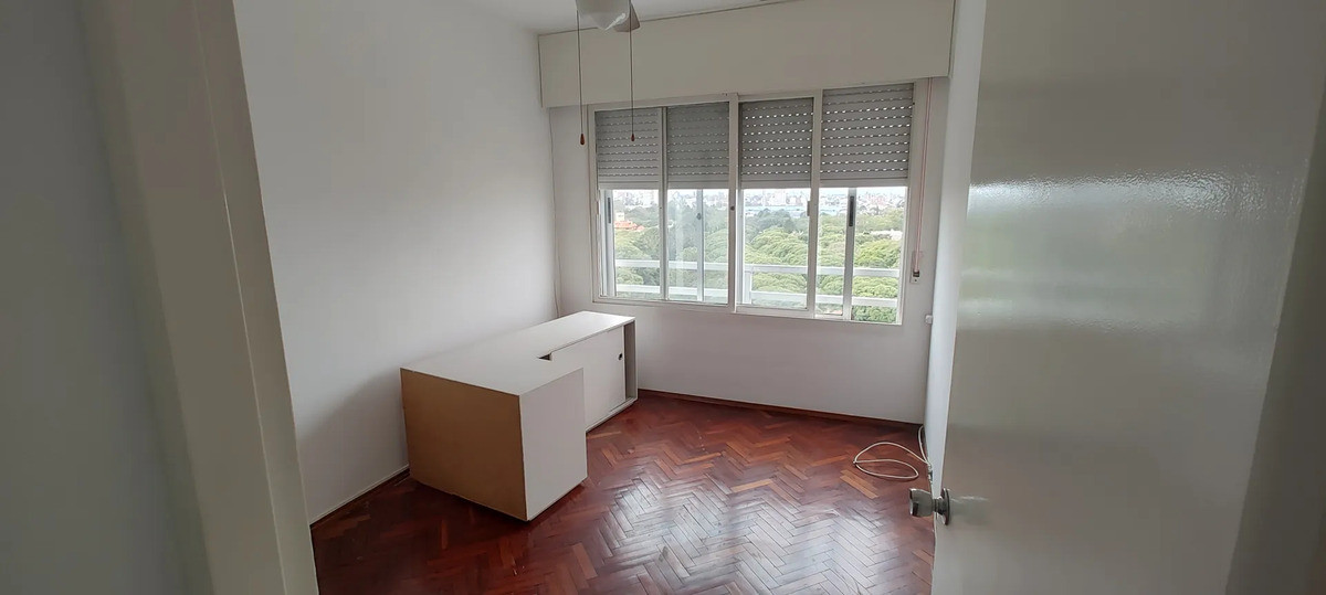 Apartamento ID.12560 - Alquiler Apartamento De 2 Dormitorios 2 Baños En Tres Cruces