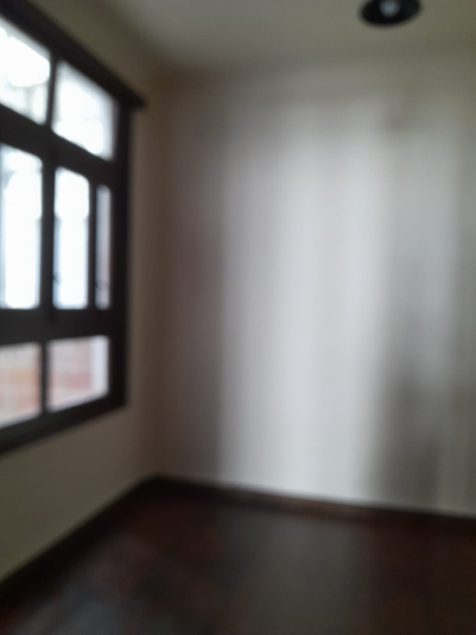Apartamento ID.8440 - Alquiler Apartamento 5 Dormitorios En Centro