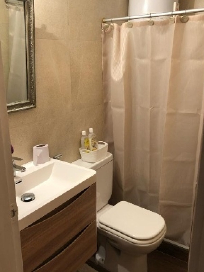 Apartamento ID.3984 - Alquiler Monoambiente Pocitos Av. Brasil Muy Luminoso