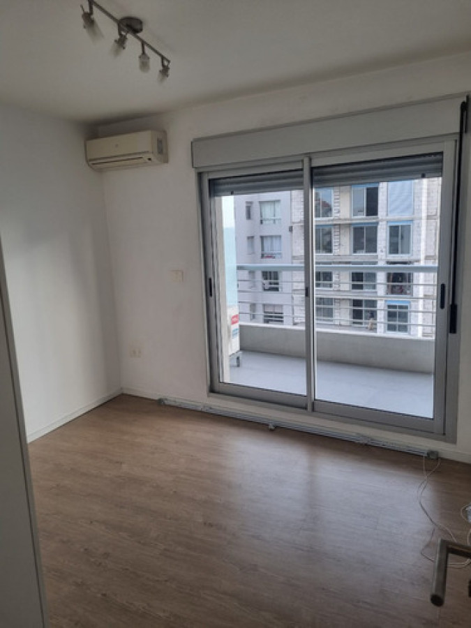 Apartamento ID.9651 - Hermoso Apartamento De 1 Dorm Con Gran Balcón 