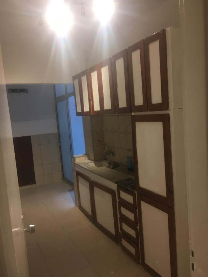 Apartamento ID.12595 - Venta Apartamento Con Renta 3 Dormitorios Reducto Con Patio