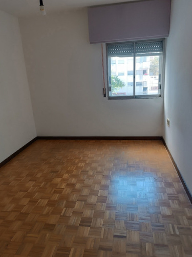 Apartamento ID.9323 - Venta Apartamento Punta Carretas 4 Dormitorios 3 Baños