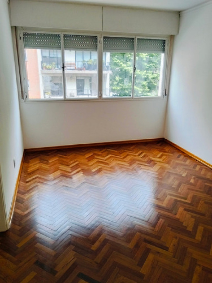 Apartamento ID.11343 - Venta o Alquiler De Apartamento 3 Dormitorios, Balcón , Cochera, Impecable , En Pocitos.