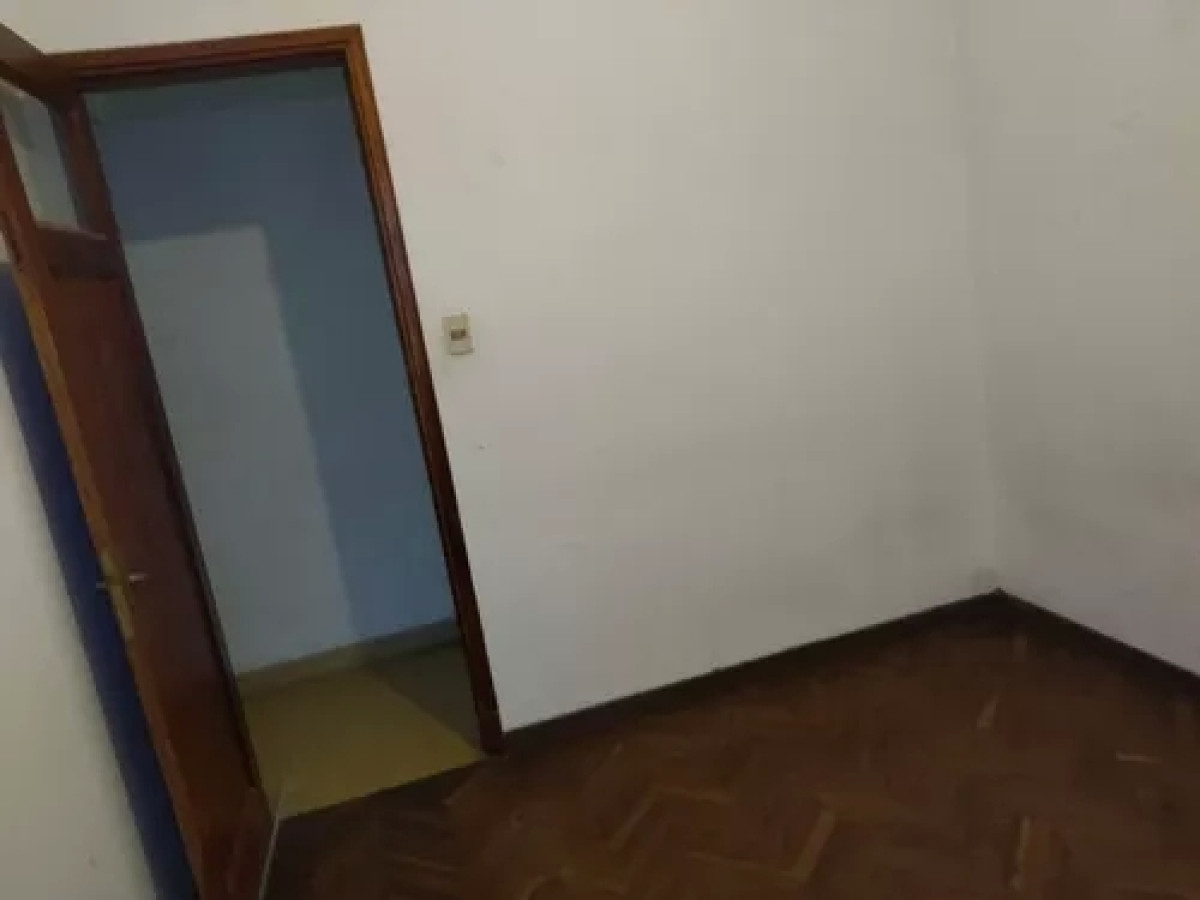 Apartamento ID.4514 - Apto Céntrico Cómodo 2 Dormitorios Ambiente Muy Tranquilo