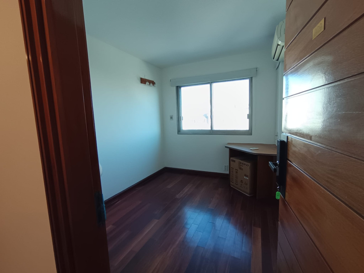 Apartamento ID.13138 - Alquiler Monoambiente Luminoso Reciclado En Pleno Centro