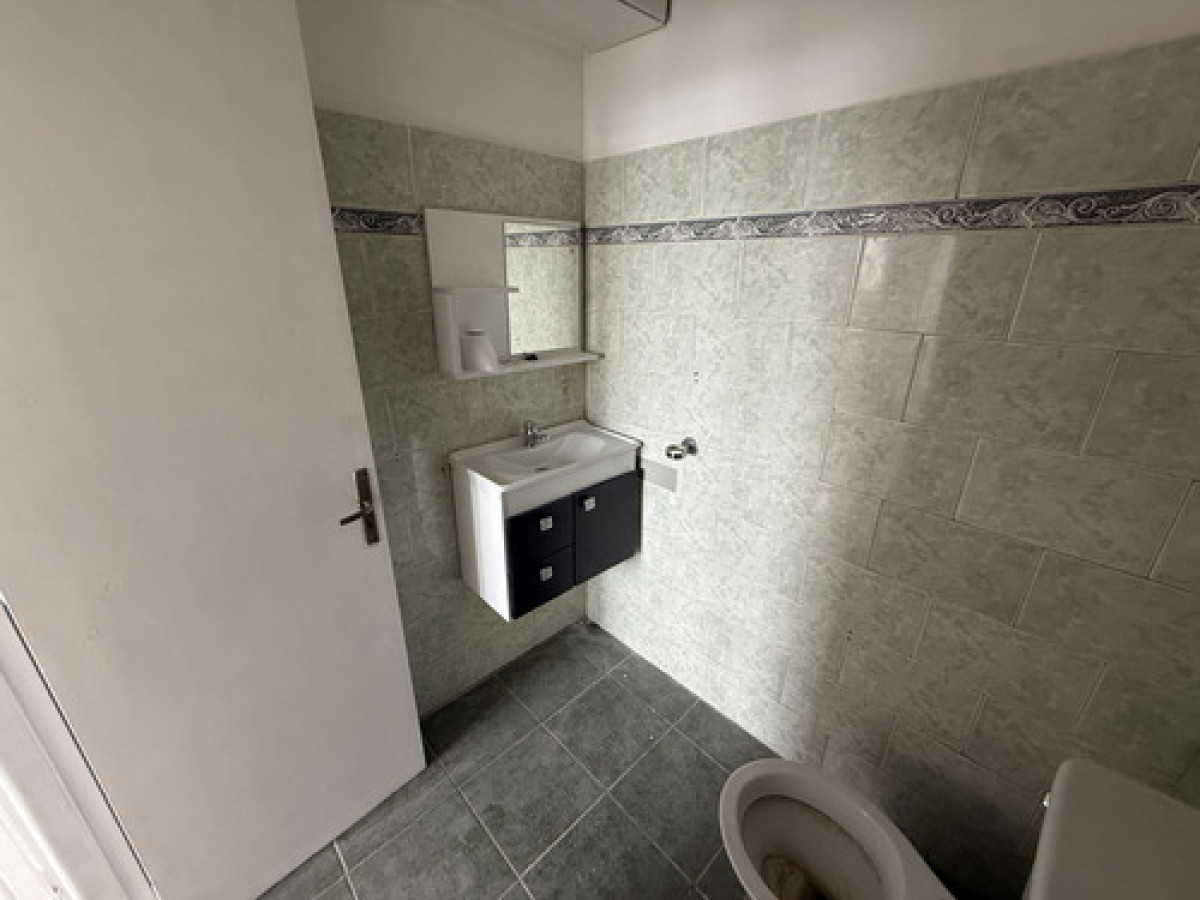 Apartamento ID.11511 - Alquiler Hermoso Apartamento 2 Dormitorios y Servicio 2 Baños, En Reducto