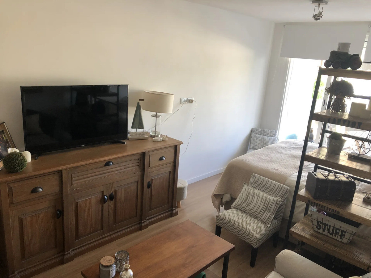 Apartamento ID.12949 - Alquiler De Monoambiente Como Nuevo Amplio Y Luminoso Excelente Ubicación En Parque Batlle