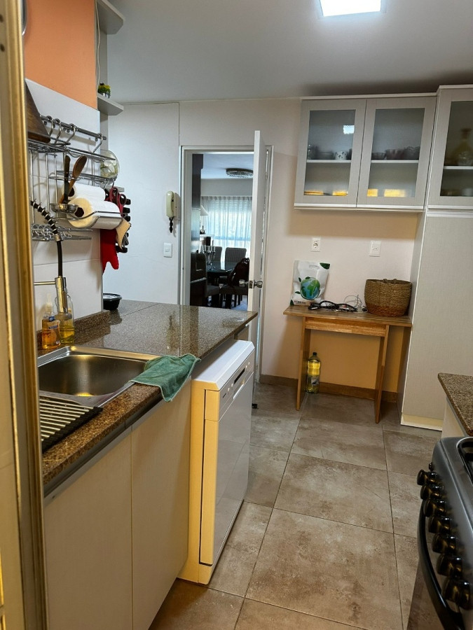 Apartamento ID.3976 - Venta Apartamento Planta Baja Con Fondo Barbacoa Villa Biarritz