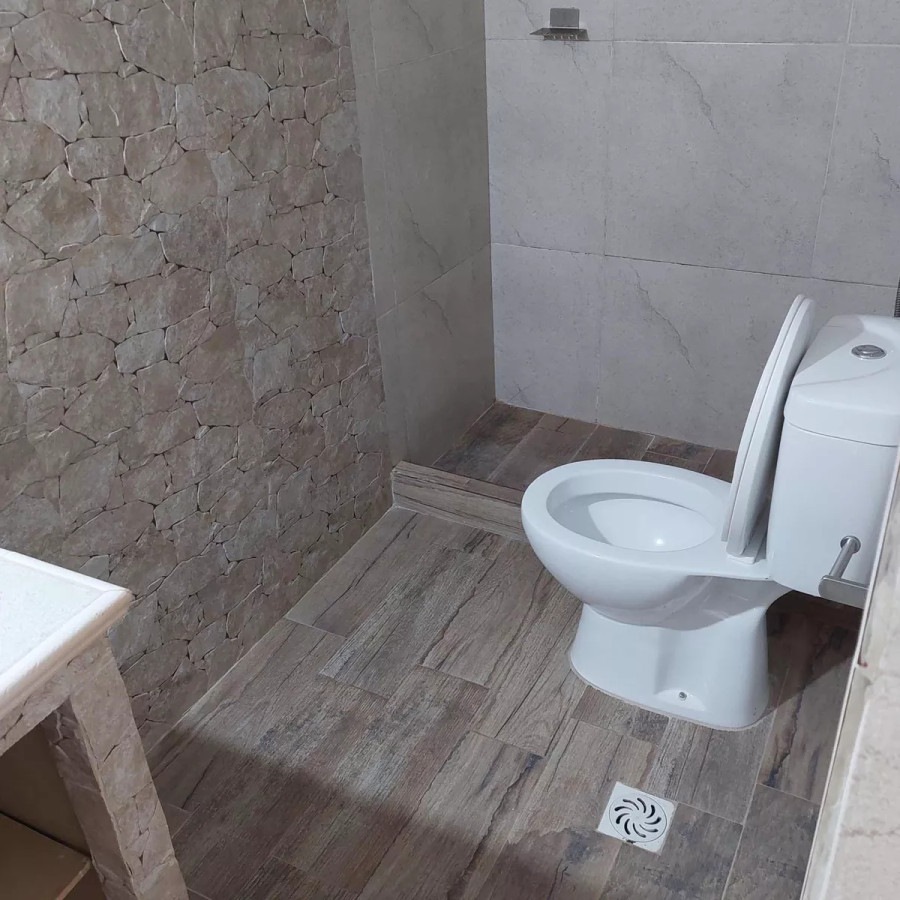 Apartamento ID.8077 - Alquiler Apartamento De 2 Dormitorios 2 Baños En Pocitos