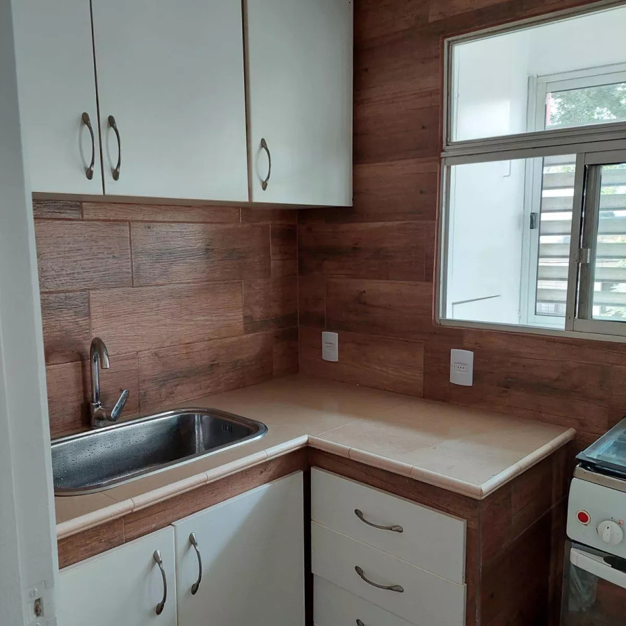 Apartamento ID.8077 - Alquiler Apartamento De 2 Dormitorios 2 Baños En Pocitos