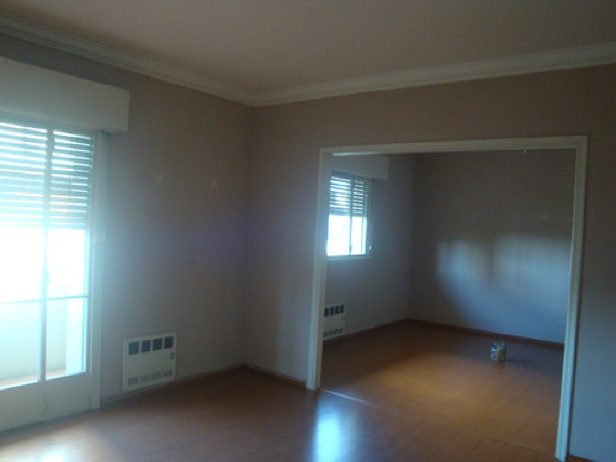 Apartamento ID.11266 - Apartamento En Venta Totalmente Reciclado 3 Dorm 3 Baños En Centro