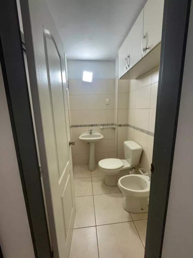 Apartamento ID.8163 - Se Alquila Apartamento 1 Dormitorio Con Cochera En Centro
