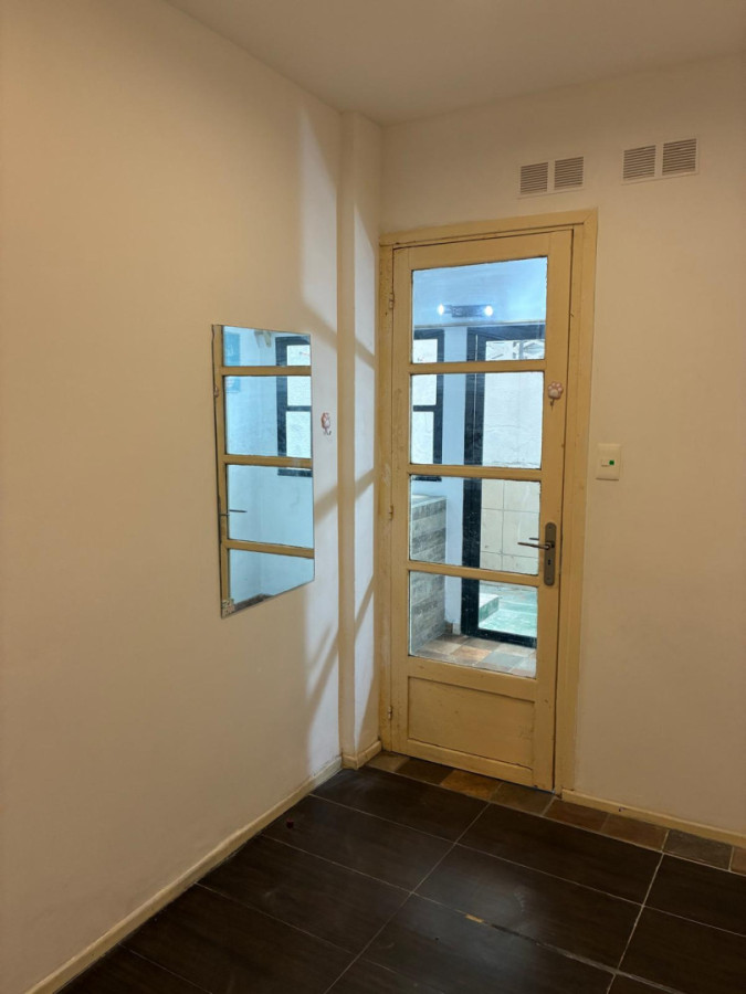 Apartamento ID.3453 - Alquiler o Venta Apartamento 2 Dormitorios Reducto Con Patio Luminoso