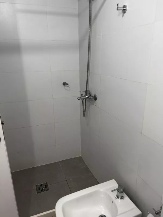 Apartamento ID.8493 - Alquiler De Monoambiente Patio Y Parrillero En Pocitos