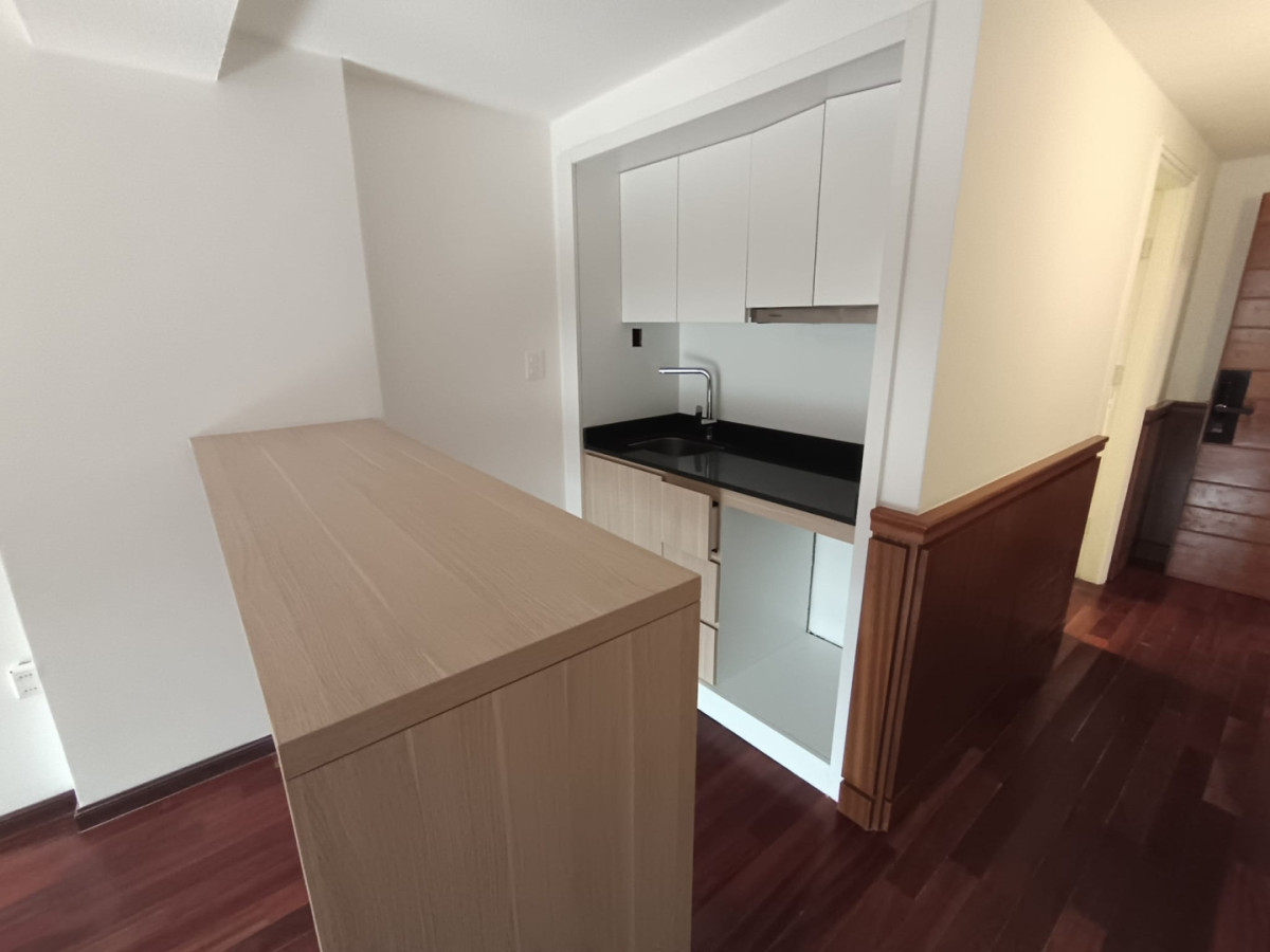 Apartamento ID.12918 - Se Vende O Alquila Monoambiente Reacondicionado Pleno Centro