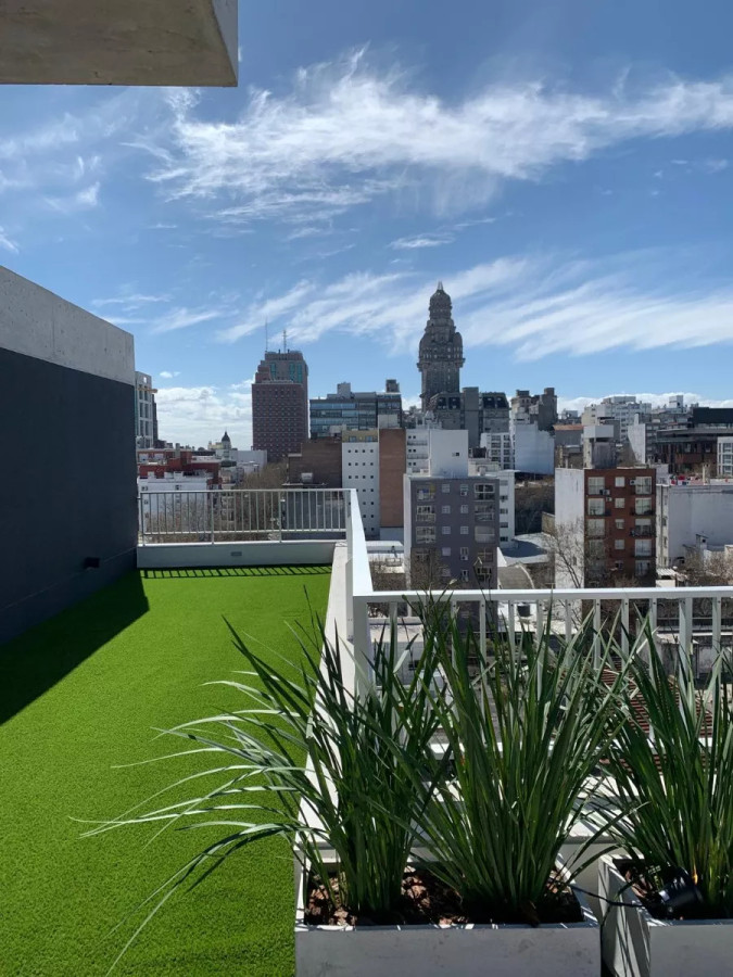 Apartamento ID.8517 - Venta Apartamento 1 Dormitorio Vista A La Rambla Barrio Sur