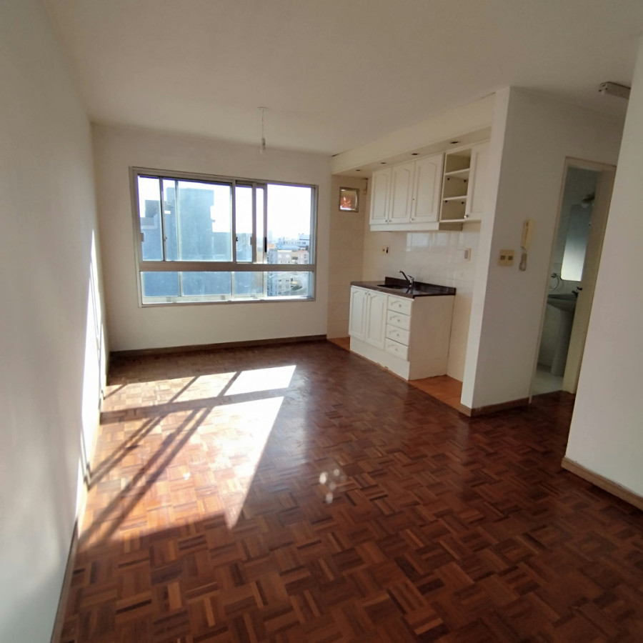 Apartamento ID.13131 - Alquiler Apartamento 1 Dormitorio En Pocitos Nuevo Casi Nuevo