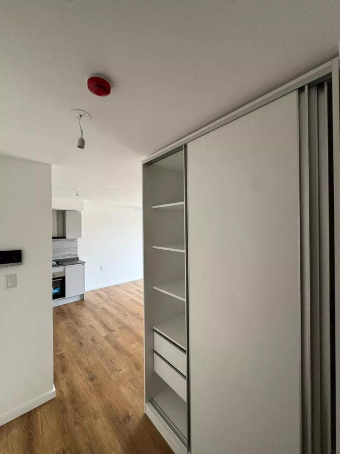 Apartamento ID.8763 - Venta A Estrenar Monoambiente Con Amplio Balcón En Tres Cruces