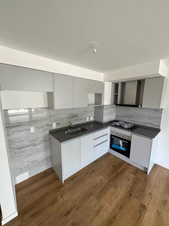 Apartamento ID.8766 - Hermoso Monoambiente A Estrenar Con Balcón 