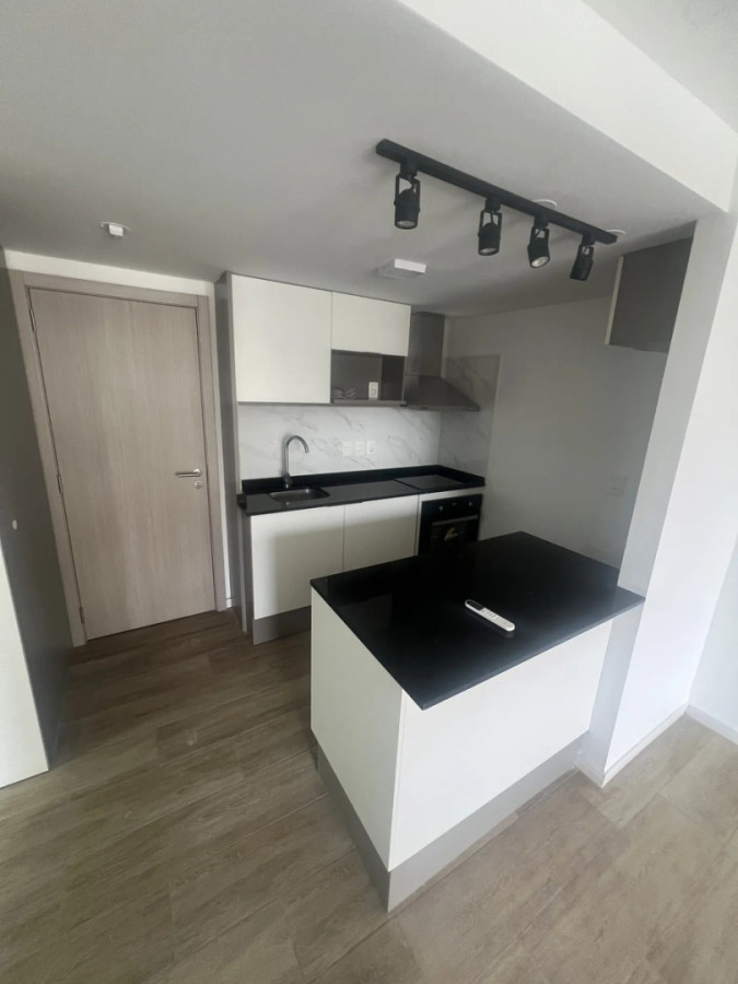 Apartamento ID.13107 - Alquiler Apartamento Nuevo De 1 Dormitorio Gran Terraza Con Parrillero En Cordón