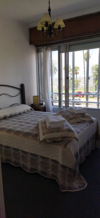 Apartamento ID.8992 - Hermoso Apartamento De 2 Dorm Al Mar 