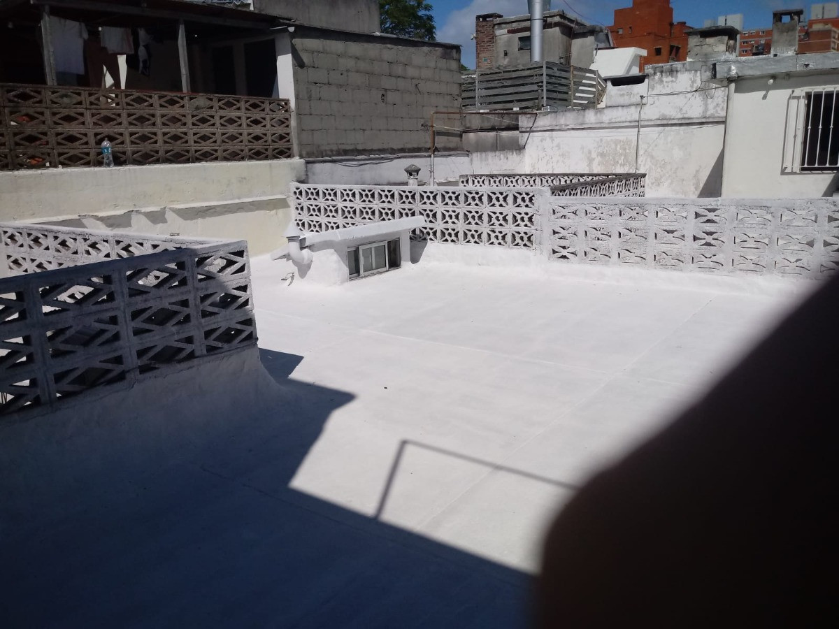 Apartamento ID.4777 - Alquiler Apartamento Iluminado Patio Azotea 2 Dorm Larrañaga