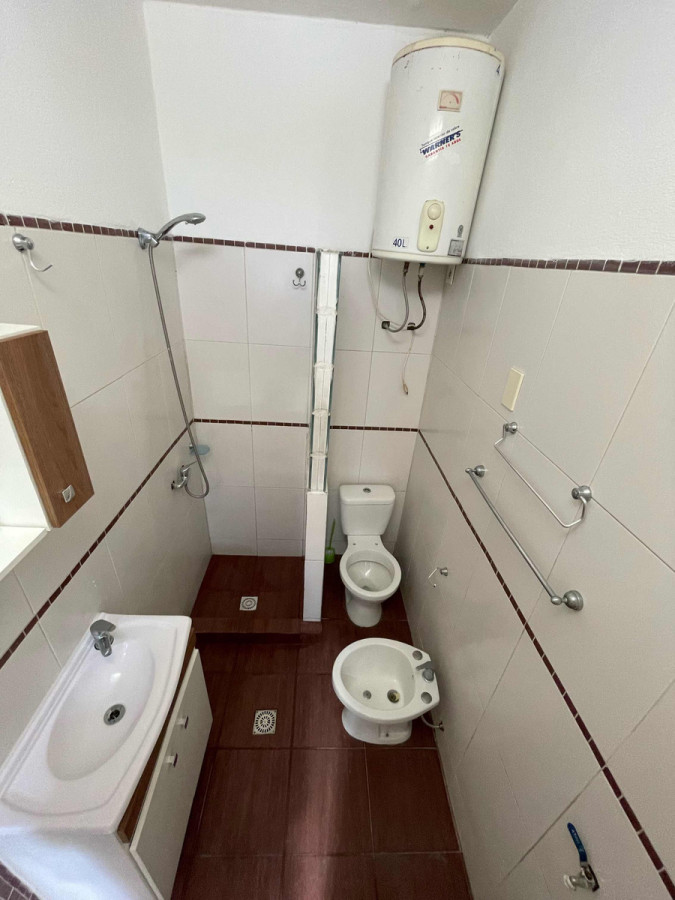 Apartamento ID.7992 - Venta Apartamento 1 Dormitorio Garage Patio Sin Gastos En Villa Española 