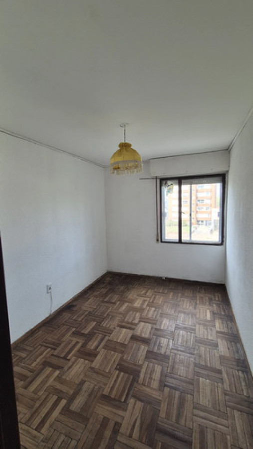 Apartamento ID.12999 - Alquiler Apartamento 3 Dormitorios Amplio Y Luminoso En Malvin