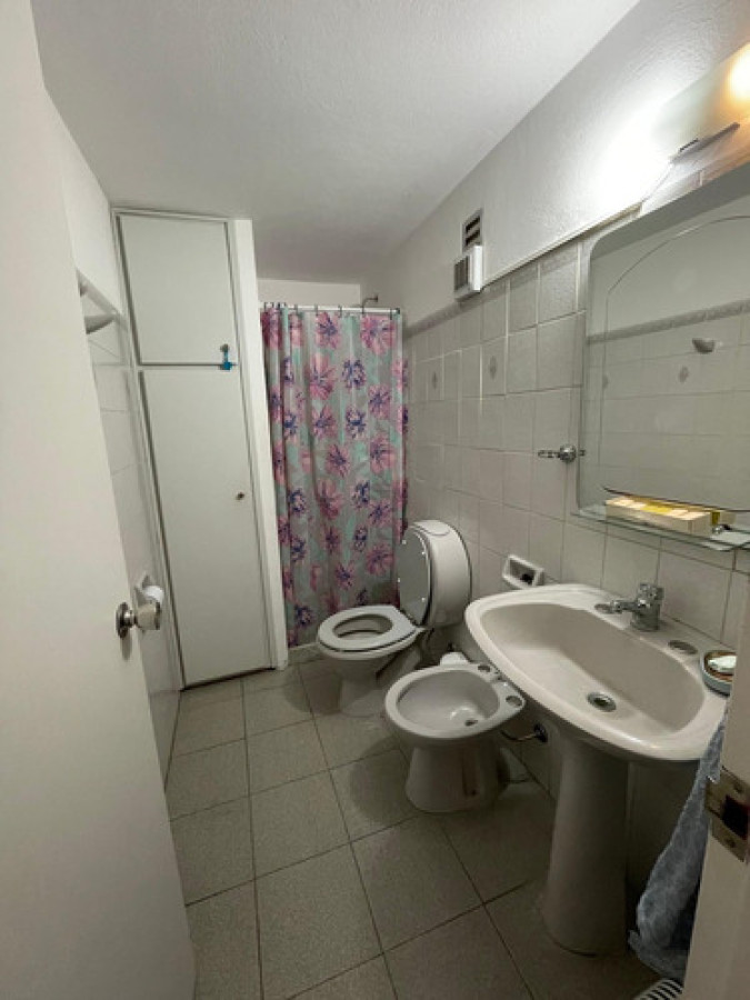 Apartamento ID.10411 - VENTA APARTAMENTO EN BUCEO 2 DORMIORIOS Y BALCÓN!