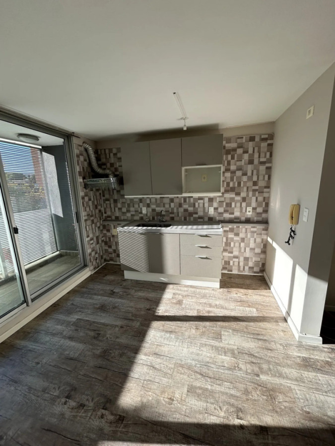 Apartamento ID.12571 - Alquiler Apartamento 2 Dormitorios Con Cochera La Blanqueada