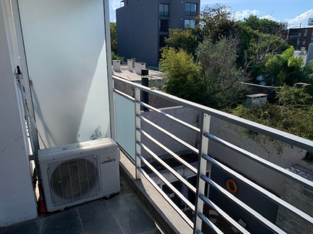 Apartamento ID.9035 - Alquiler Monoambiente Con Balcón En Puerto De Buceo