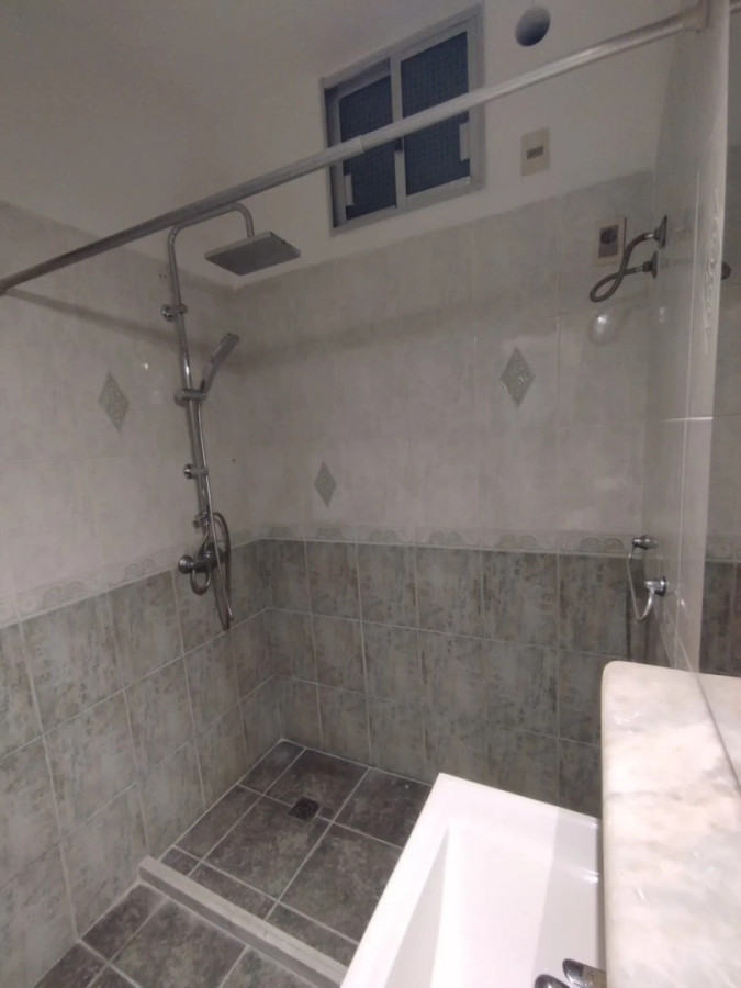 Apartamento ID.13140 - Alquiler Apartamento De 1 Dormitorio Amplio Y Luminoso En Centro