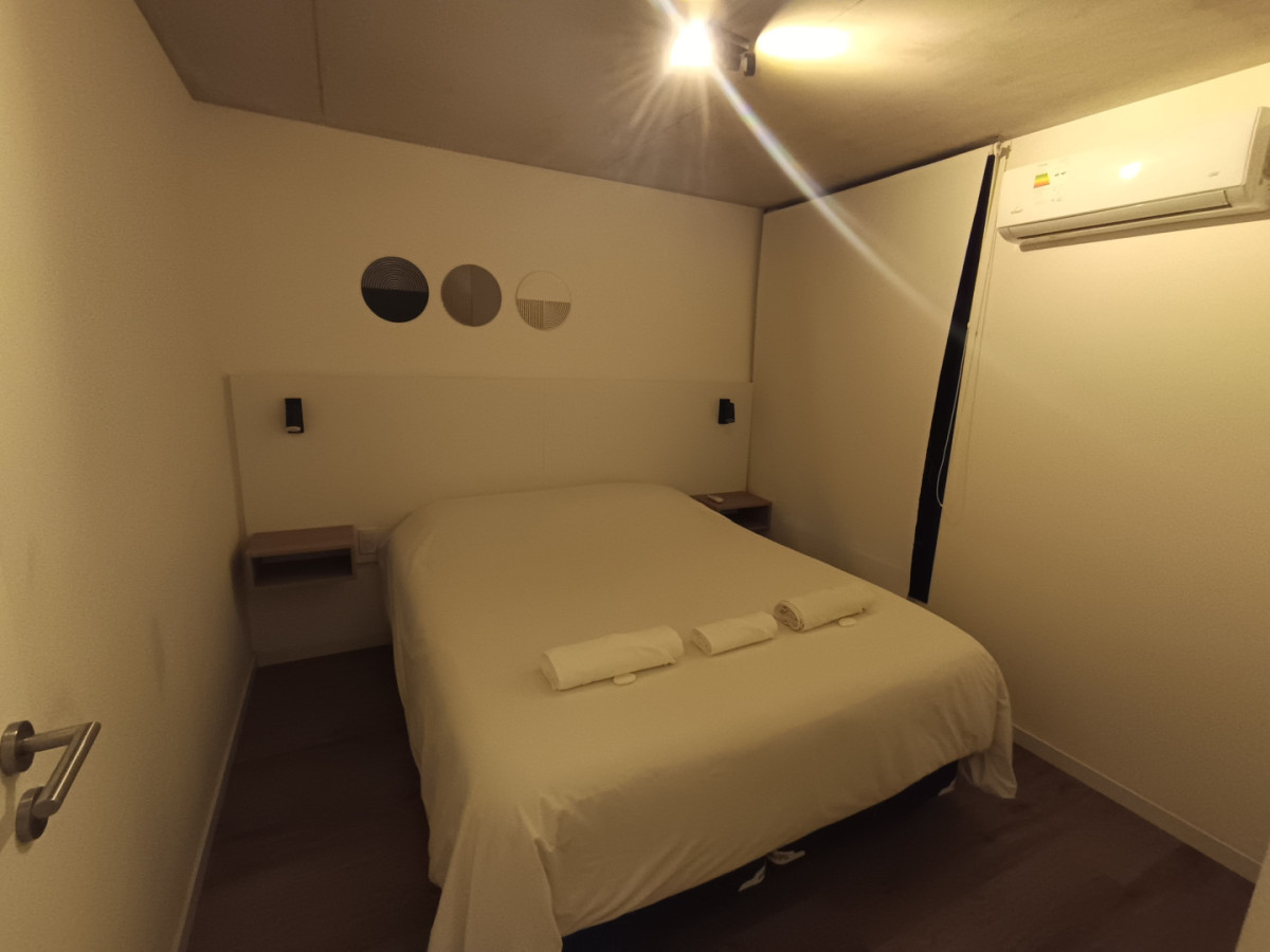 Apartamento ID.12874 - A La Venta Apartamento Casi A Estrenar Centro Cochera 1 Dorm
