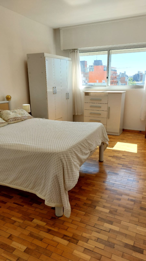 Apartamento ID.9306 - Se Alquila Apartamento 1 Dormitorio Amoblado Y Equipado Con Balcón En Centro