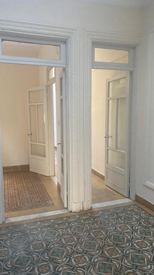 Apartamento ID.11941 - Alquiler Apto 2do Por Escalera 3 Dormitorios Cordón Sur