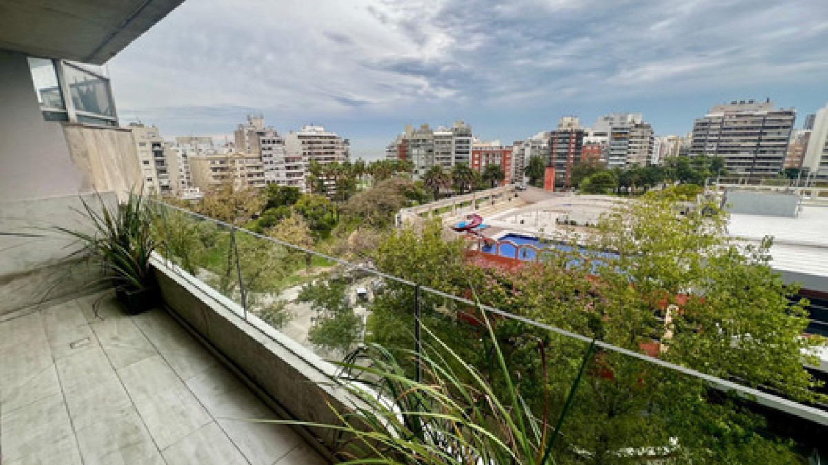 Apartamento ID.9625 - Alquiler  De Espectacular Apartamento De 1 Dormitorio Y Terraza En Punta Carretas