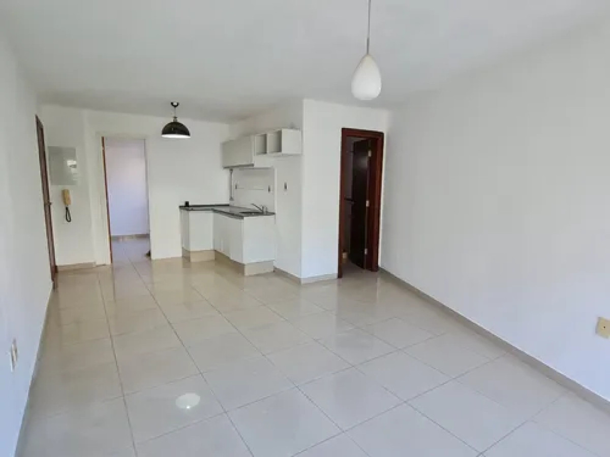 Apartamento ID.9628 - Alquiler Hermoso Apartamento 1 Dormitorio Y Balcón En Parque Rodó