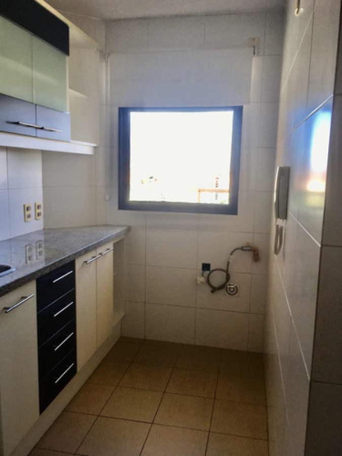 Apartamento ID.9761 - Alquiler Apartamento En Piso Alto De 1 Dormitorio En Pocitos