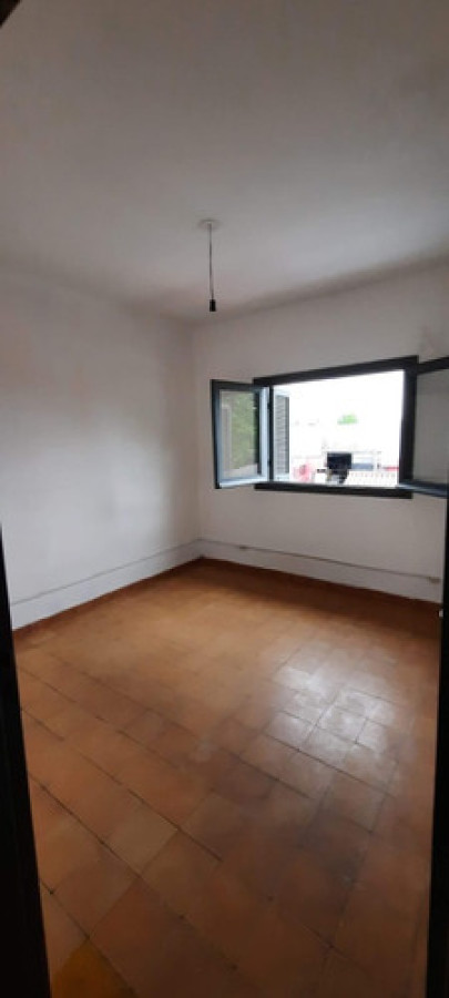 Apartamento ID.10198 - Alquiler Apartamento 2 Dormitorios Curva Maroñas, Frente A Supermercado Disco