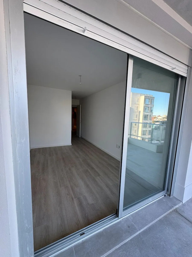 Apartamento ID.9855 - Alquiler Apartamento 1 Dormitorio Y Cochera Zona Tres Cruces-La Comercial