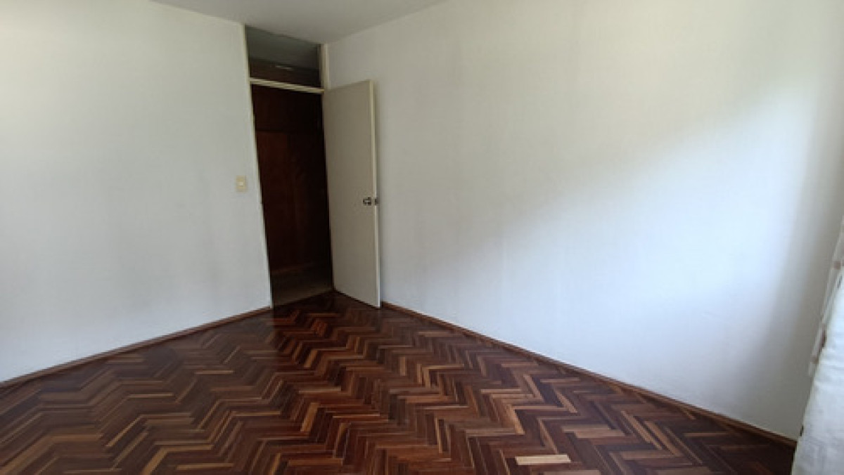 Apartamento ID.9909 - Amplio Apartamento De 3 Dorm En Euskal Erria