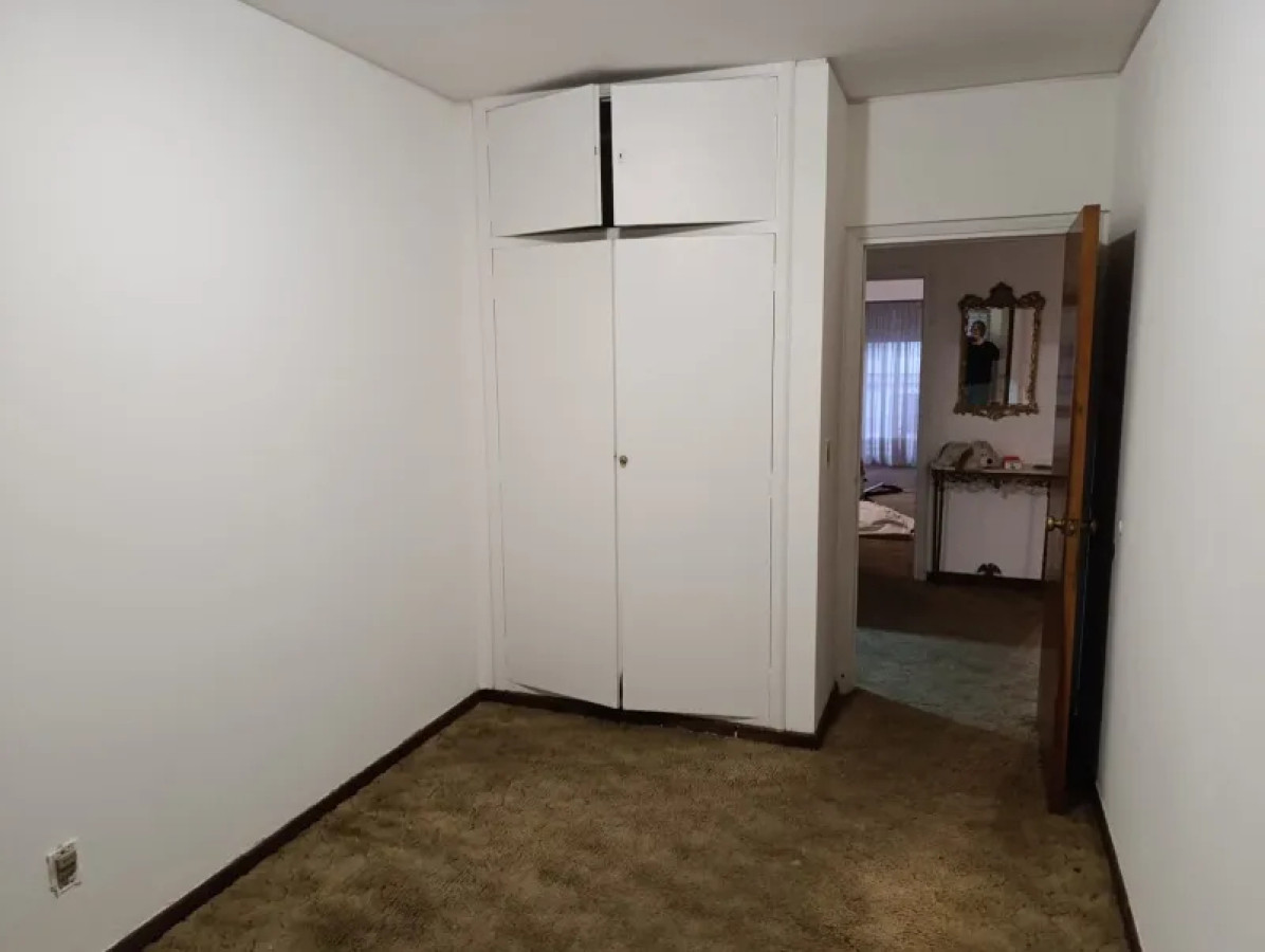 Apartamento ID.9930 - Alquiler En Villa Biarritz Apartamento, 3 Dormitorios, 2 Baños Y Garaje