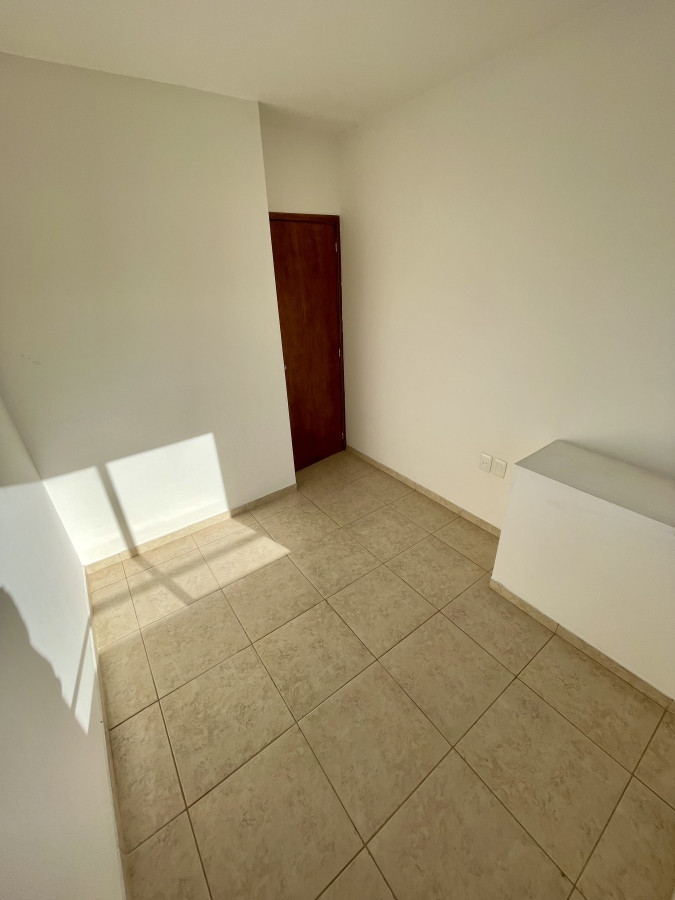 Apartamento ID.5564 - Alquiler Duplex 2 Dorm Balcón Patio Cochera Malvin Norte